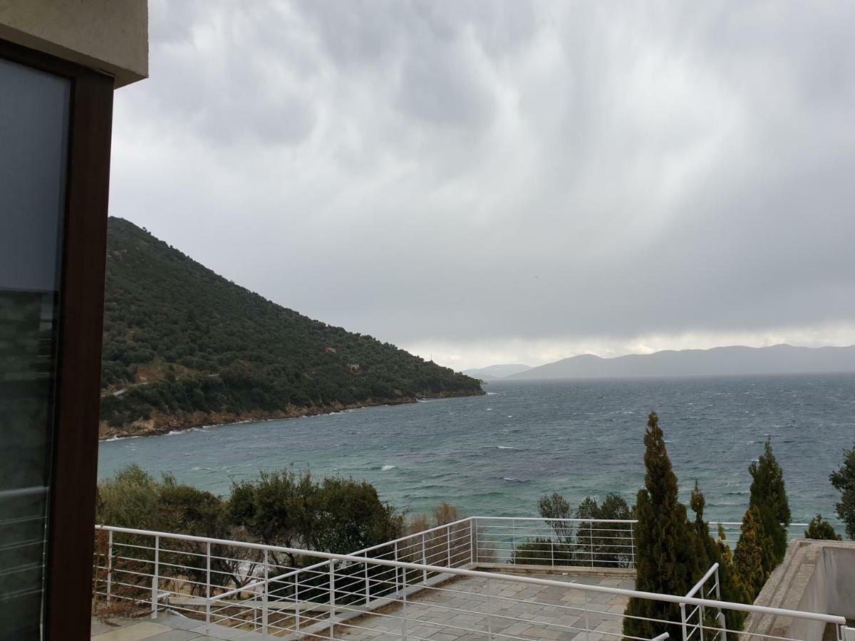 Villa Elia Pteleós Buitenkant foto